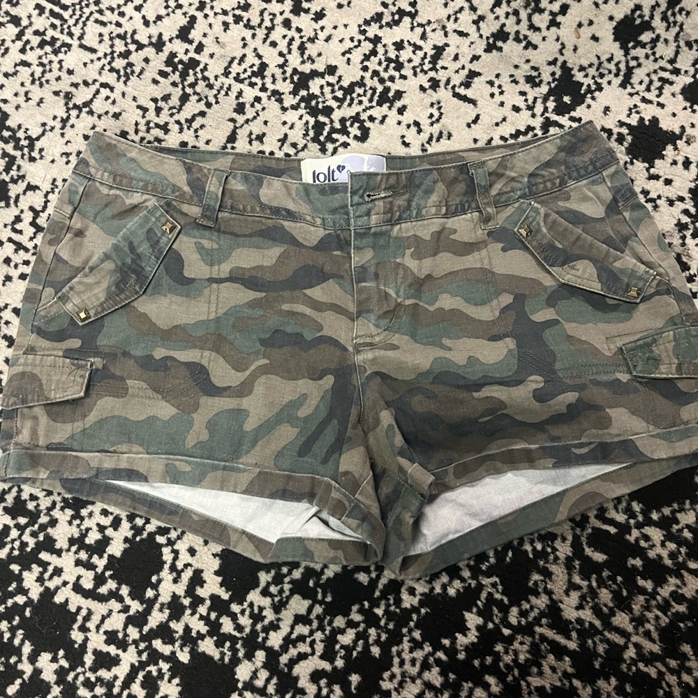 Lola Green and Brown Cargo Shorts Relaxed Fit